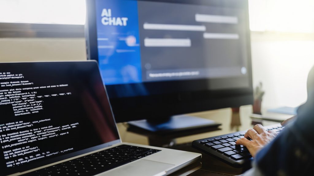 Atendimento IA no WhatsApp ou chat automatizado